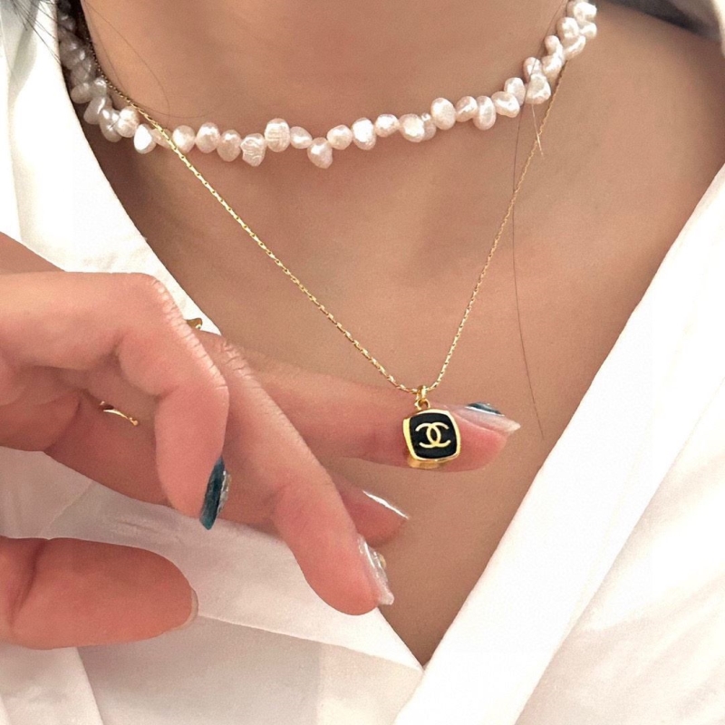 Ch**el necklaces
